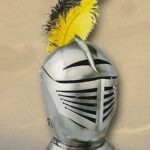 Casco guerrero liso, tamaño natural S.XVI