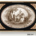 Marco ovalo interior negro y oro Mujer con corona flores