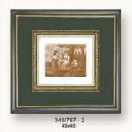 Cuadro moldura artesanal, niños cereza.